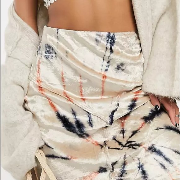 Free People Serious Swagger Tie Dye Velvet Midi Skirt, Size S - Picture 5 of 16